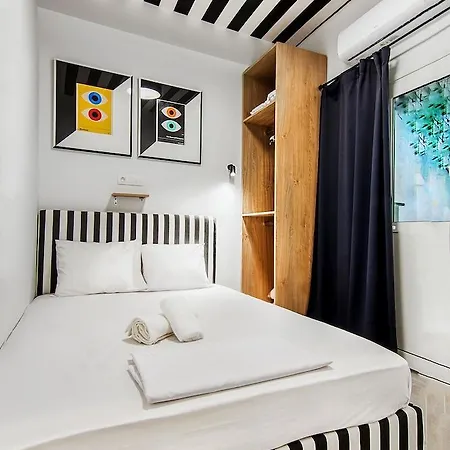 Modern And Stylish Renovated Flat, Next To Metro 3* אתונה